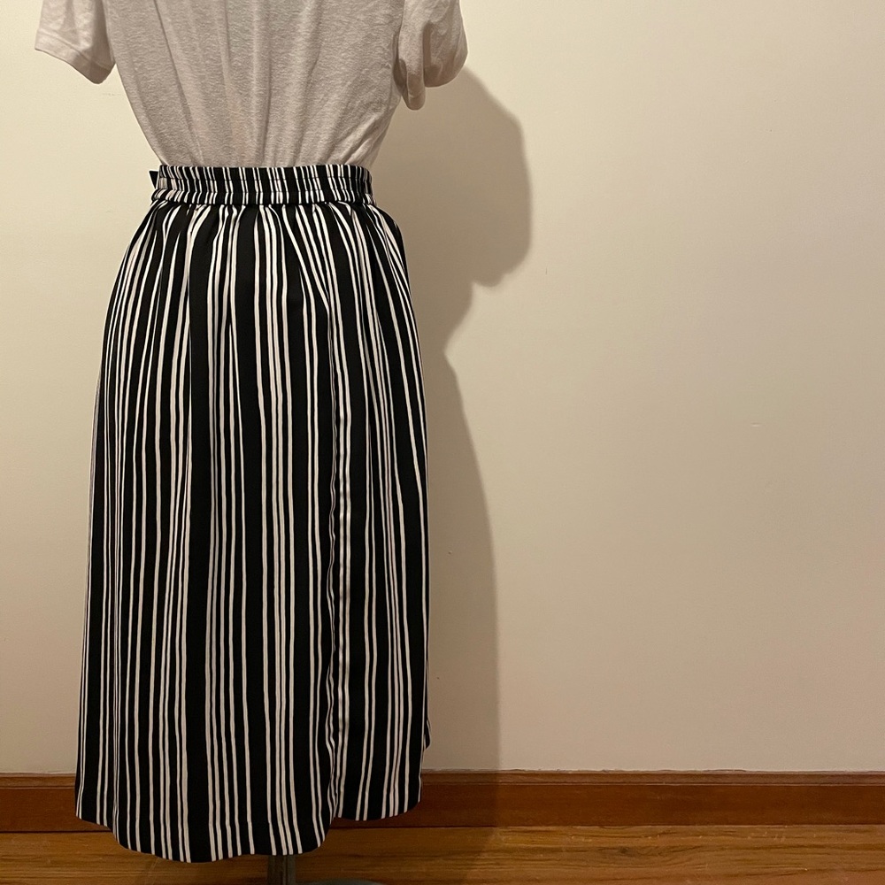 Black and White Striped Midi Skirt H&M 6